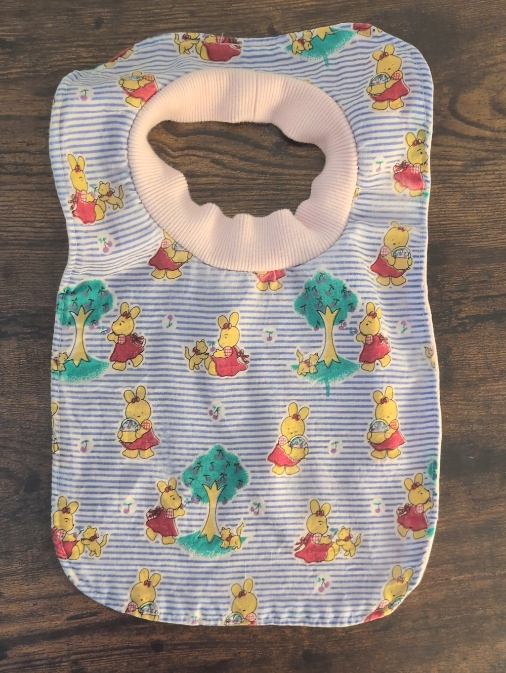 🎁[FREE WITH $50+]🎁 Cute Rabbit Print Baby Bib - Soft Neckband